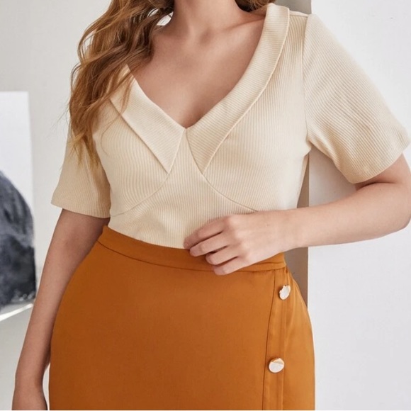 MOTF Tops - 🆕 NWT Cotton Plunging Neck Shirt